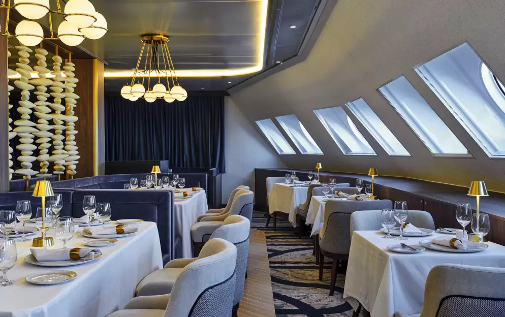 Windstar, Wind Surf, Amphora Restaurant 1.jpg